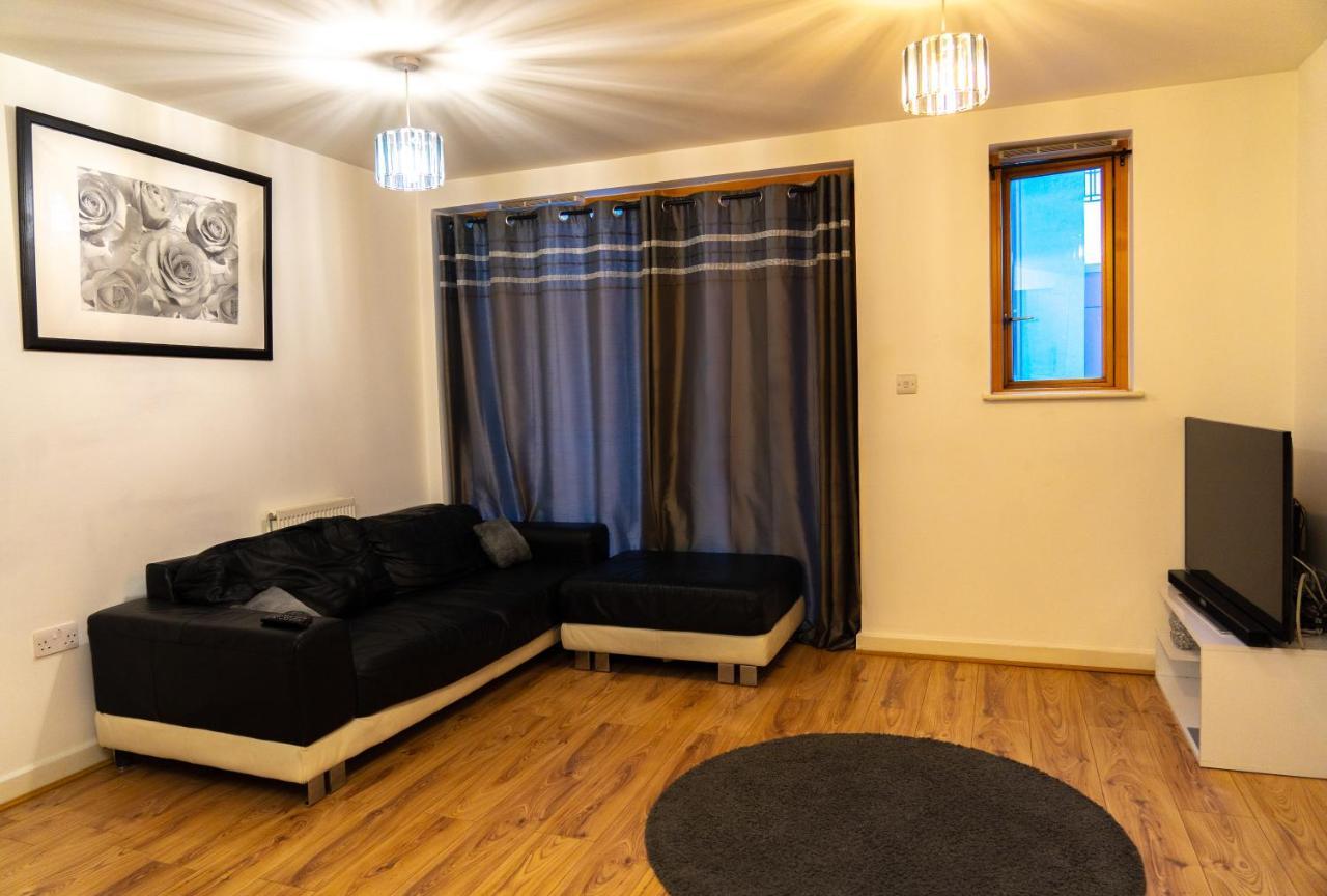 Lovely 1-Bed Apartment In Hackney London Bagian luar foto